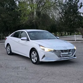 Hyundai Elantra 2021