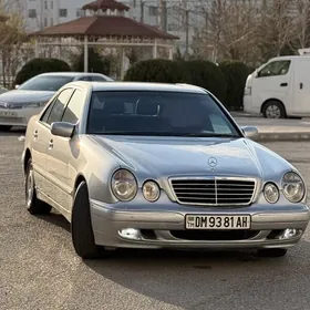 Mercedes-Benz E320 2000