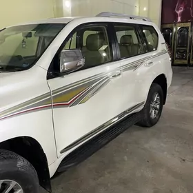 Toyota Land Cruiser Prado 2012