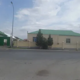 eýesi Bekrbe 20 sotyk  boś ýer