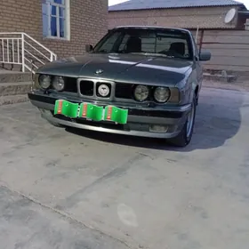 BMW 525 1990