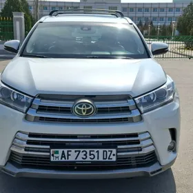 Toyota Highlander 2017