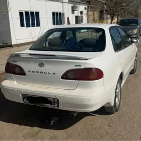 Toyota Corolla 2001