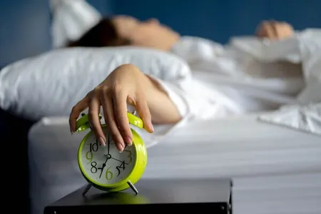 Исследование показало связь режима сна в молодости с продолжительностью жизни