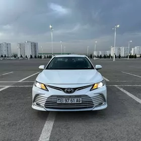 Toyota Camry 2022