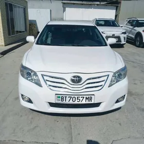 Toyota Camry 2010