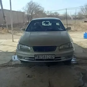 Toyota Camry 2001