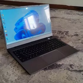 Aýdyň gijeler kompýuter