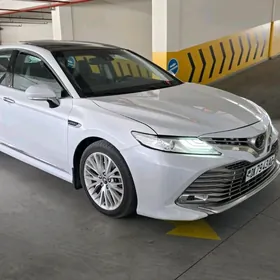 Toyota Camry 2018
