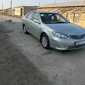 Toyota Camry 2004