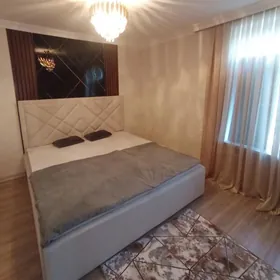 9МКР 1ЭТ 3КОМНАТЫ +ДВОРИК