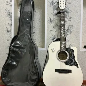 Gitara akustika