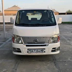 Nissan Urvan 2009