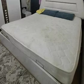 Arenda 2 mkr 3 kom 1 etaj