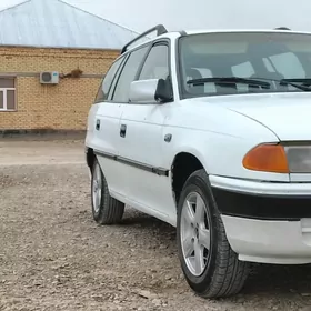 Opel Astra 1996