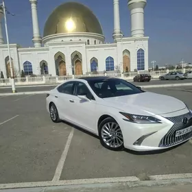 Lexus ES 350 2019