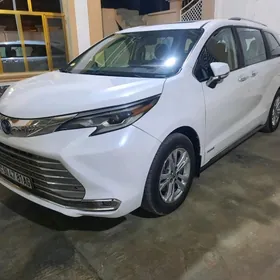 Toyota Sienna 2021