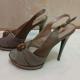 Новые босоножки