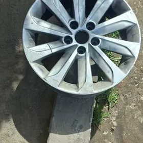 17lik hyundai sport 1st diska