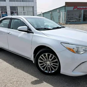 Toyota Camry 2017