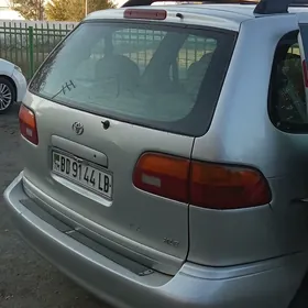 Toyota Sienna 1999