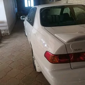 Toyota Camry 2000