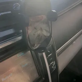 подстака айфон с зарядкой авто