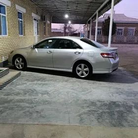 Toyota Camry 2010