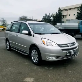 Toyota Sienna 2005