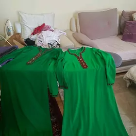 Платья школьные