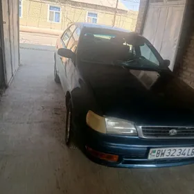 Toyota Corona 1995