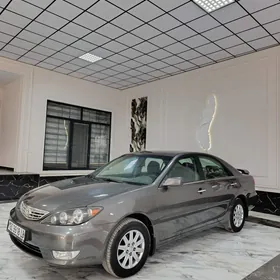 Toyota Camry 2004