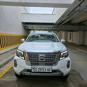 Nissan Navara 2024