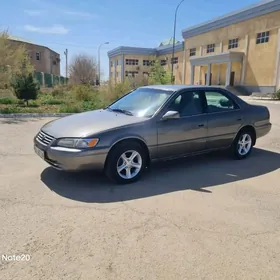 Toyota Camry 1998