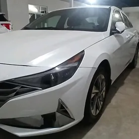 Hyundai Elantra 2022