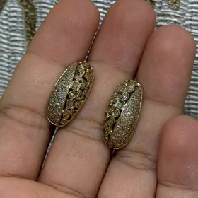 Gyzyl rossiyskiy gulakhalka