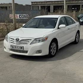 Toyota Camry 2010