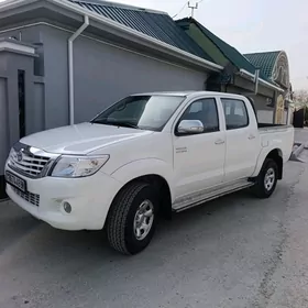 Toyota Hilux 2012