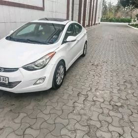 Hyundai Elantra 2011