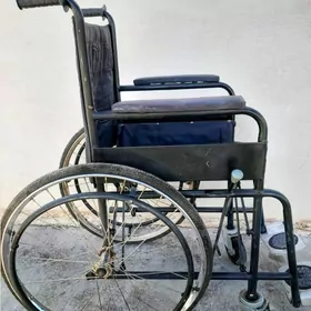 инвалидная коляска