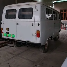 UAZ 452 2000