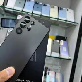 Samsung S24 ultra 12/256Gb 2si