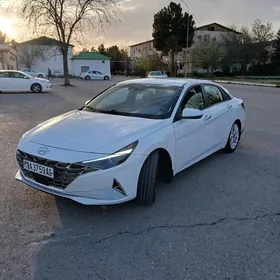 Hyundai Elantra 2021