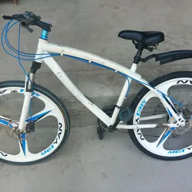 Mersedes  Benz velesoped