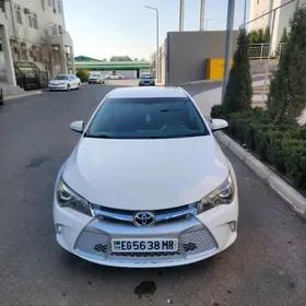 Toyota Camry 2017