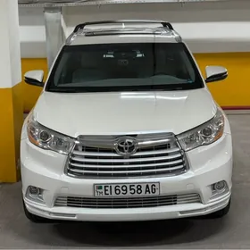 Toyota Highlander 2016