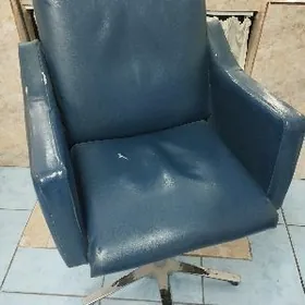 кресло для парикмахера