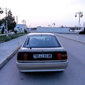 Opel Omega 1990