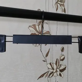 Продаются вешалки для штанов