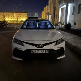 Toyota Camry 2022